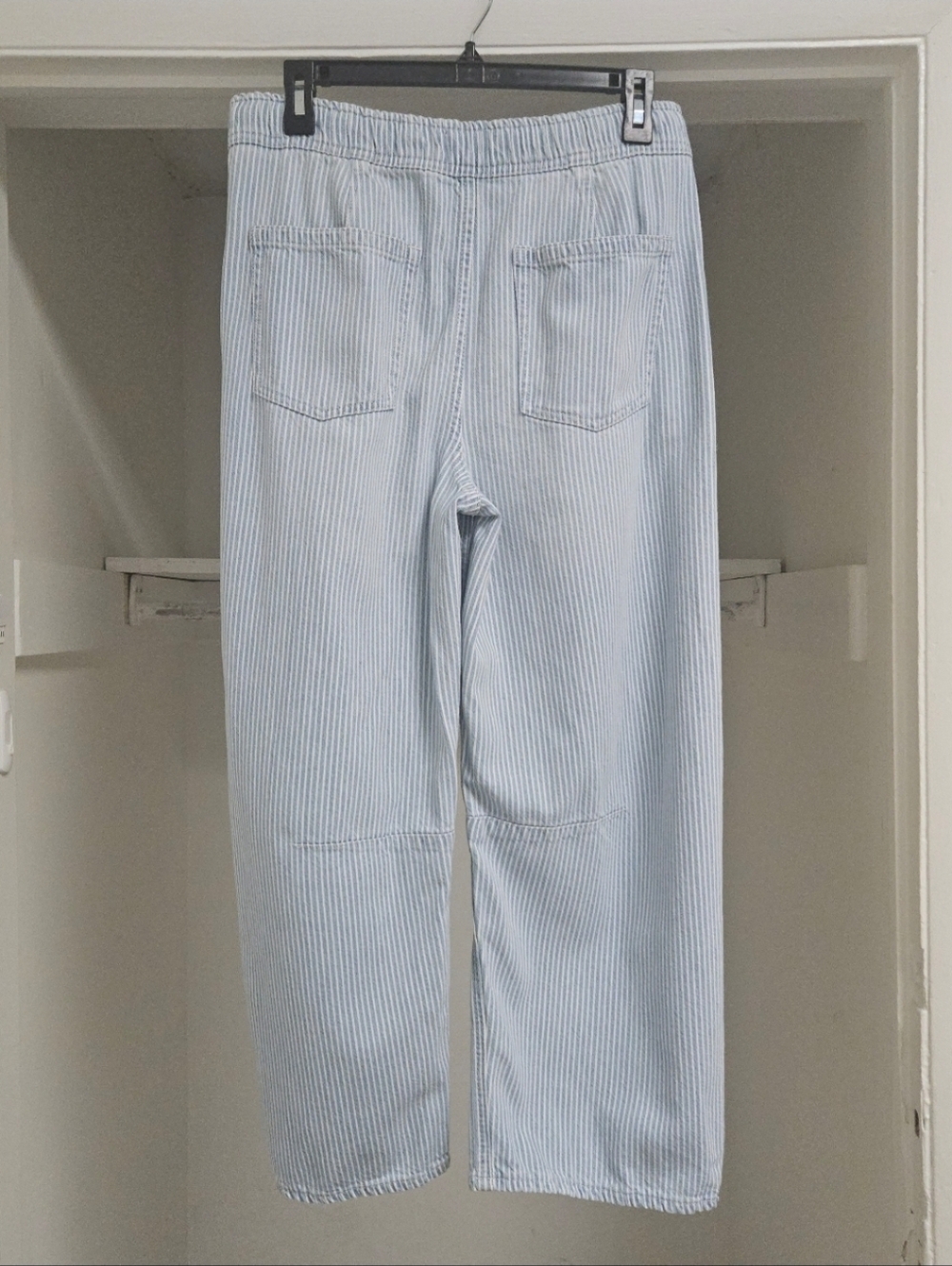 GAP MID- RISE ULTRA SOFT EASY HORSESHOE JEANS RAILROAD STRIPE BLUE LARGE - Picture 5 of 10